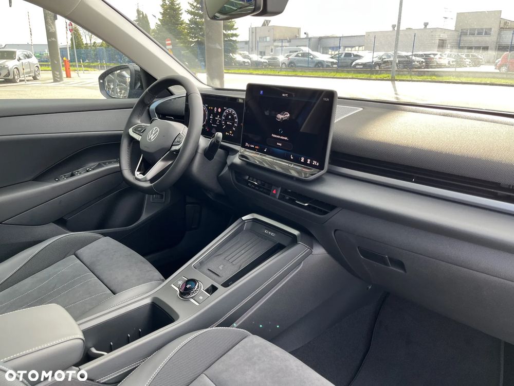 Volkswagen T-Roc 1.5 eTSI Style DSG - 21