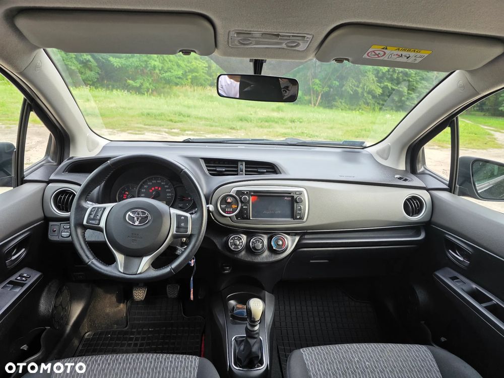 Toyota Yaris 1.4 D-4D - 12