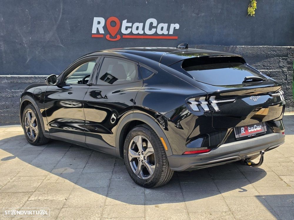 Ford Mustang Mach-E 75.7 kWh Base - 16