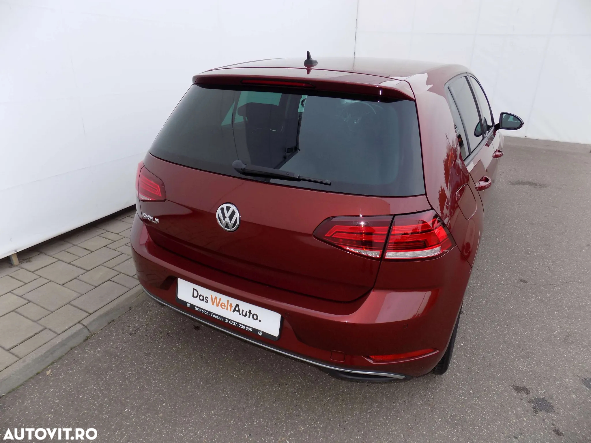 Volkswagen Golf - 5