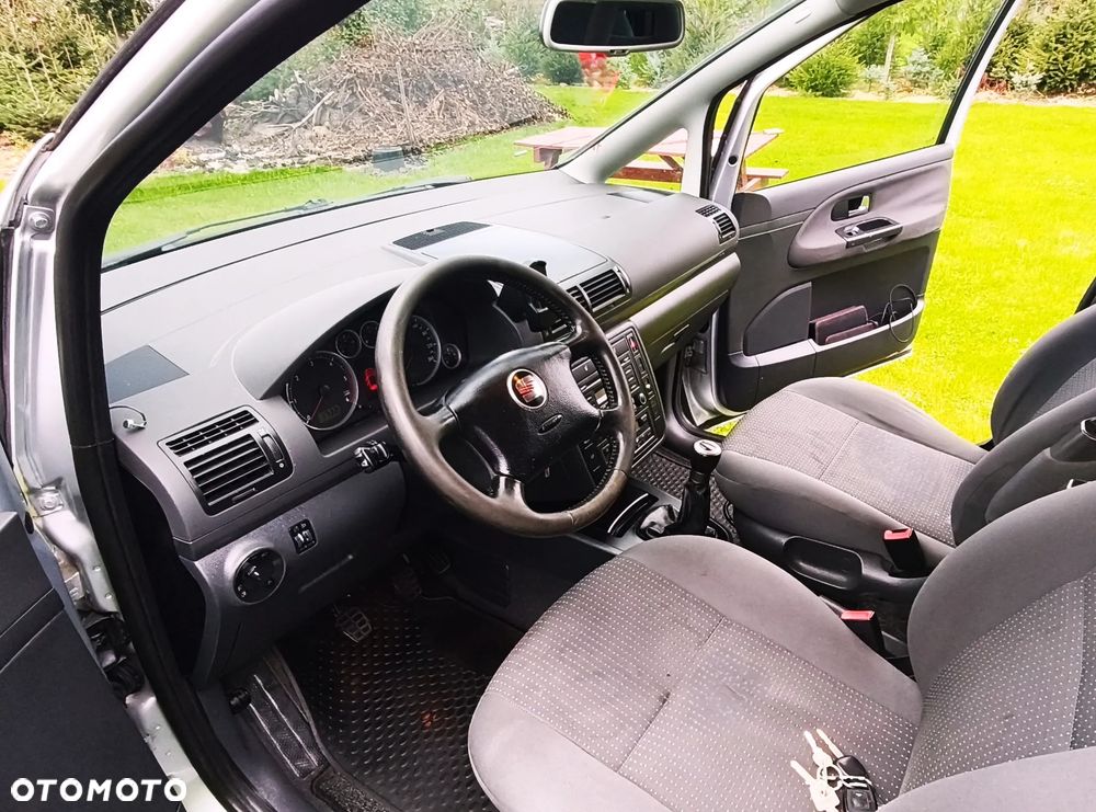Seat Alhambra 2.0 TDI Reference - 12