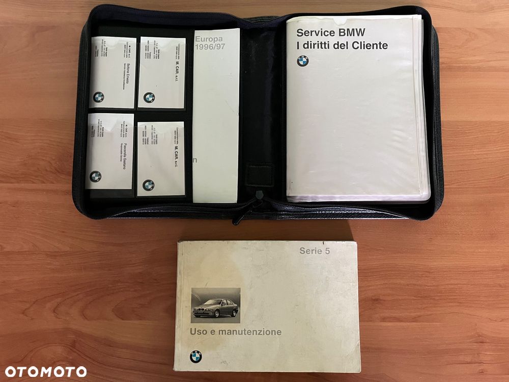 BMW Seria 5 520i - 35