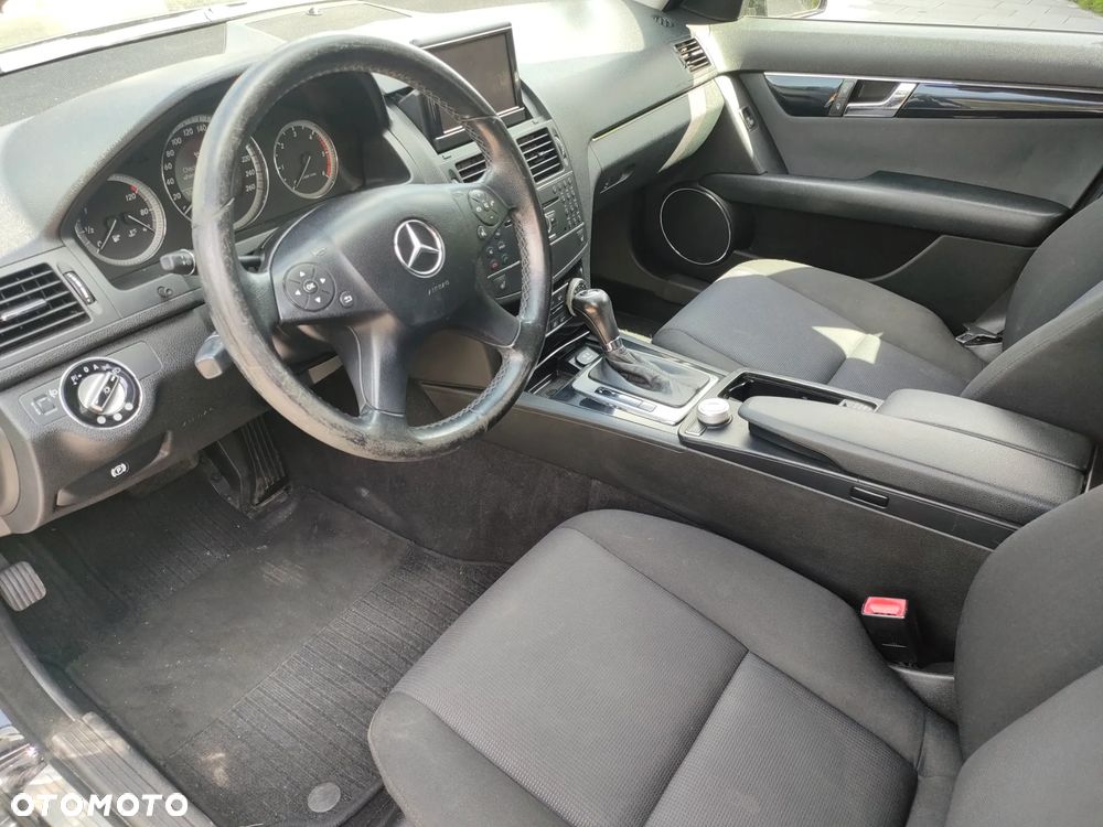 Mercedes-Benz Klasa C 220 CDI DPF Automatik Avantgarde - 9