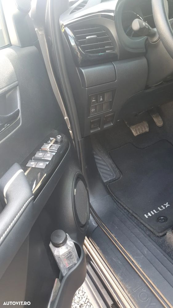 Toyota Hilux - 20