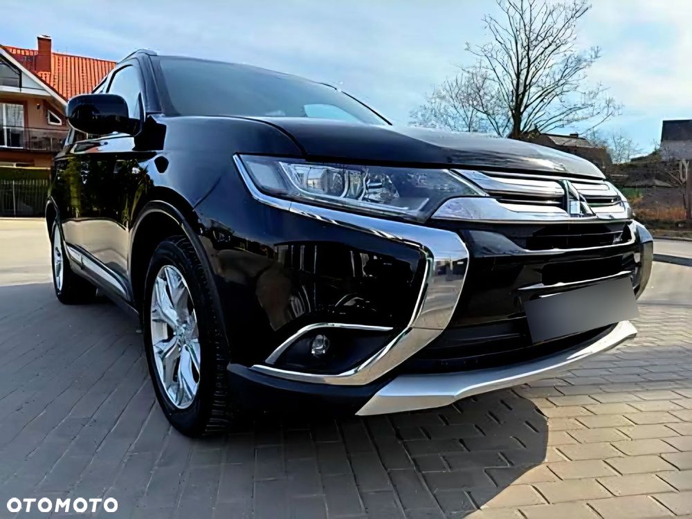 Mitsubishi Outlander 2.0 Invite + 2WD - 6