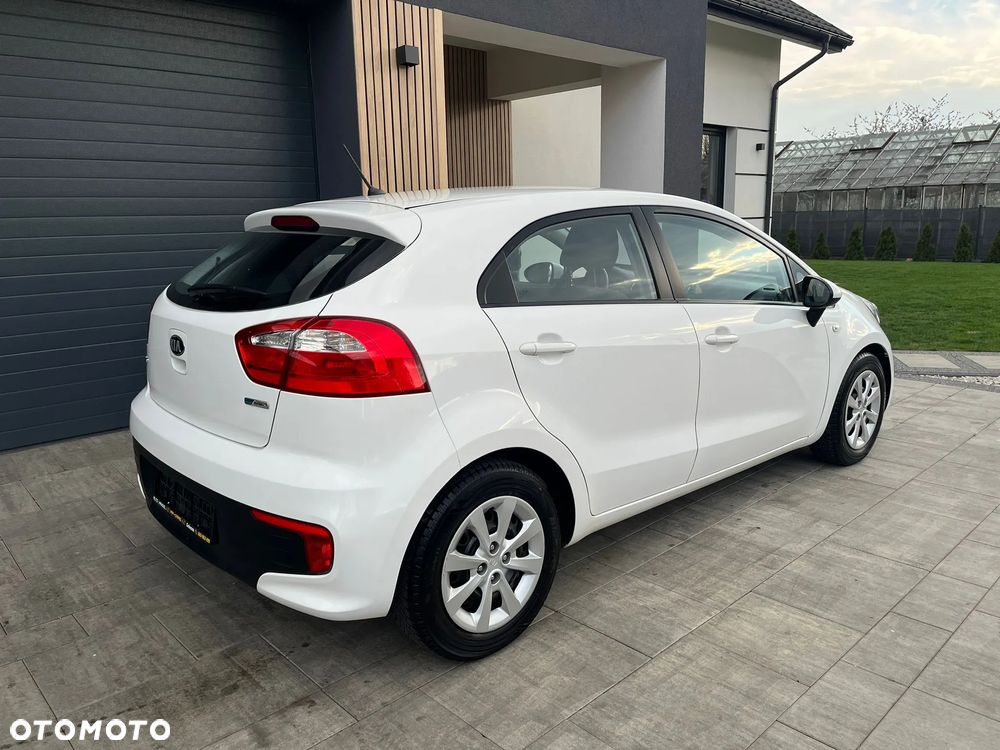 Kia Rio - 6