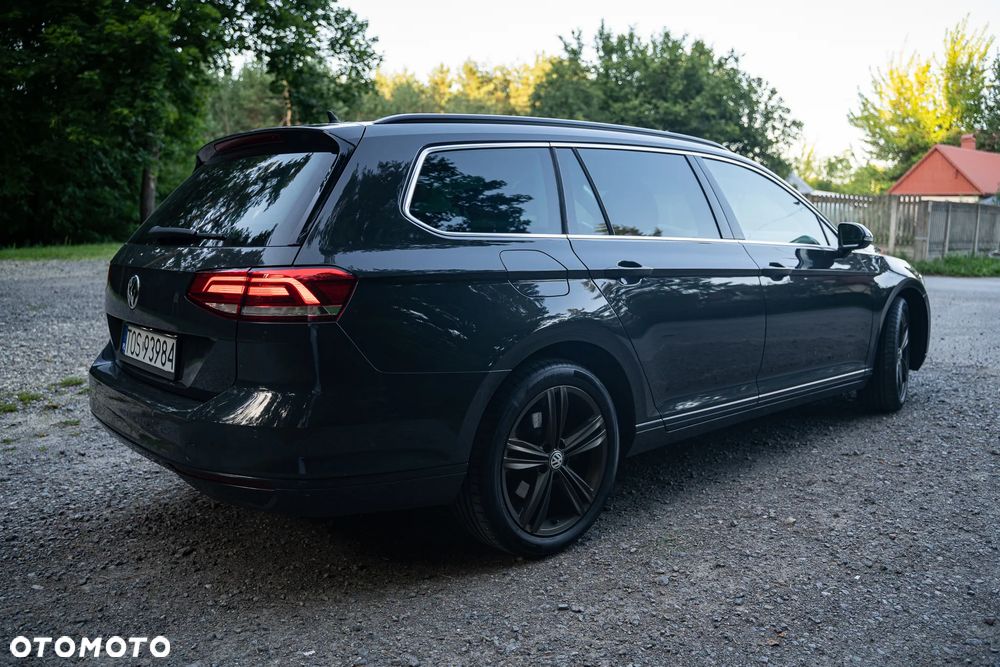 Volkswagen Passat 2.0 TDI SCR DSG Comfortline - 9