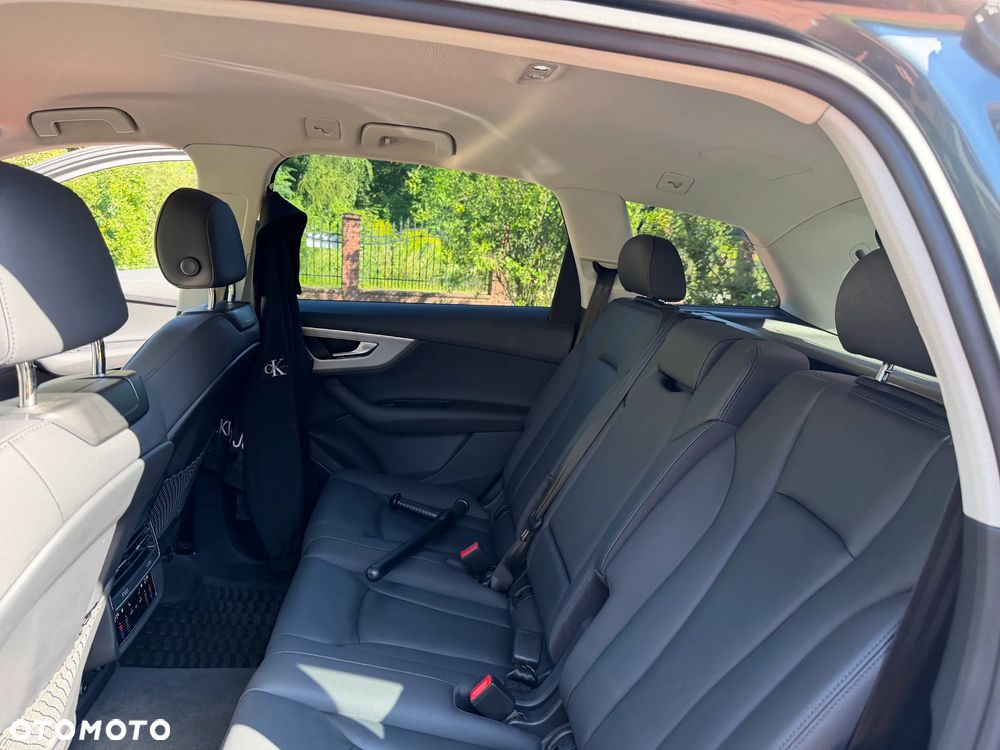 Audi Q7 - 3