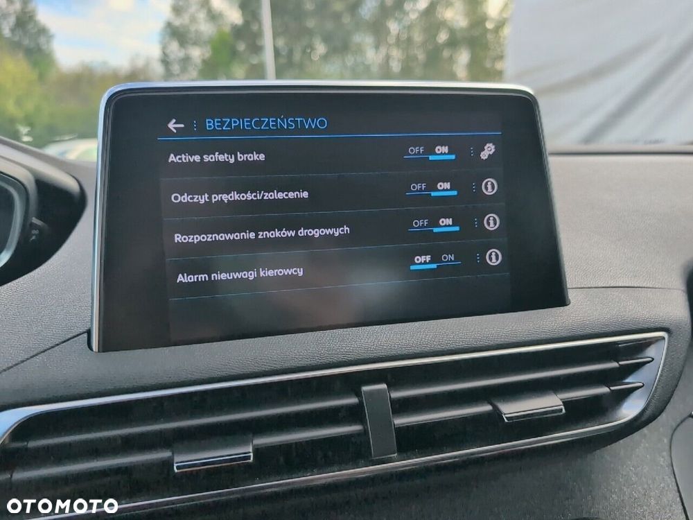 Peugeot 3008 - 22