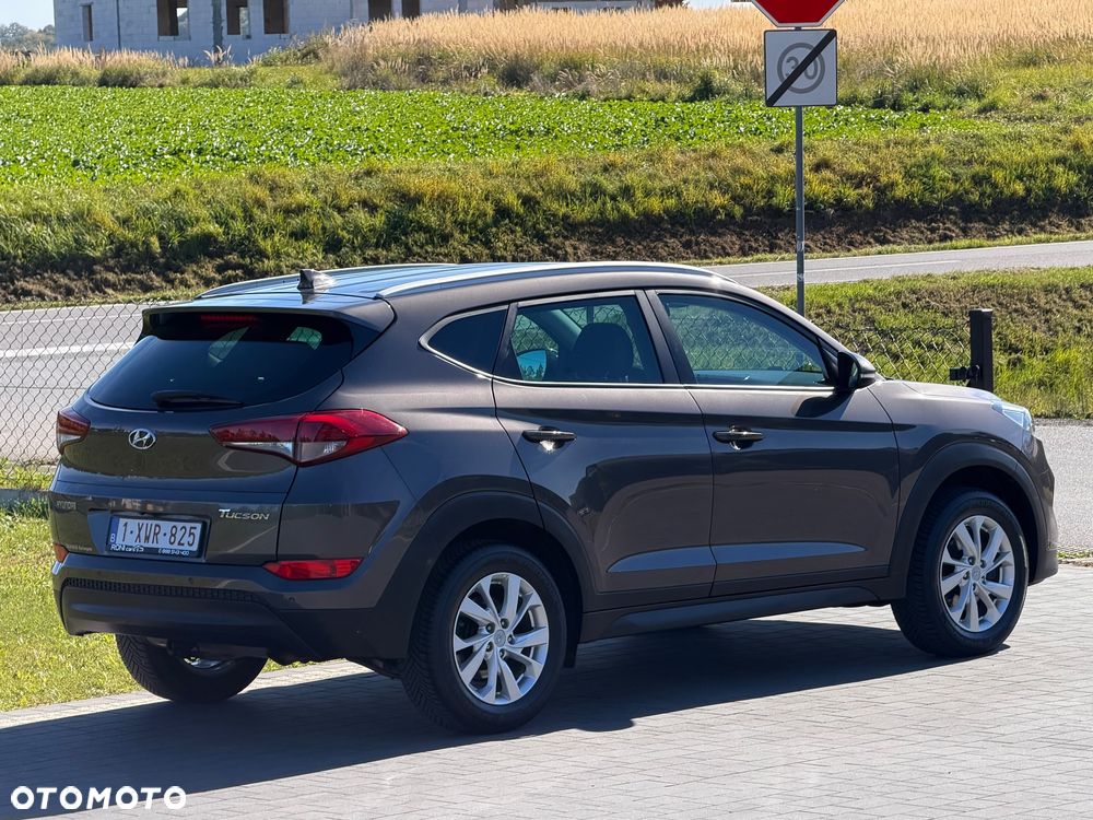 Hyundai Tucson blue 1.6 GDi 2WD Intro Edition - 13