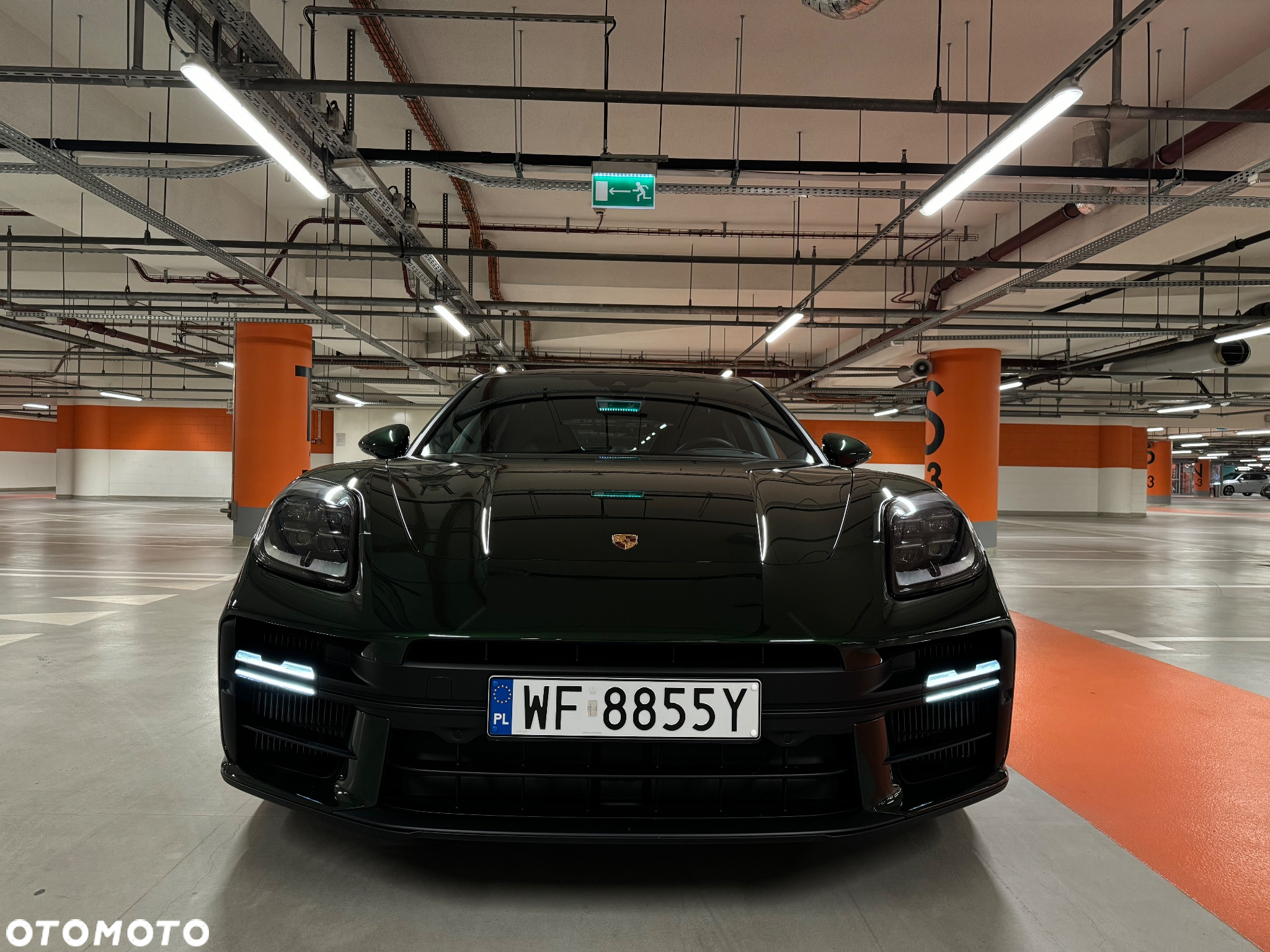 Porsche Panamera - 4