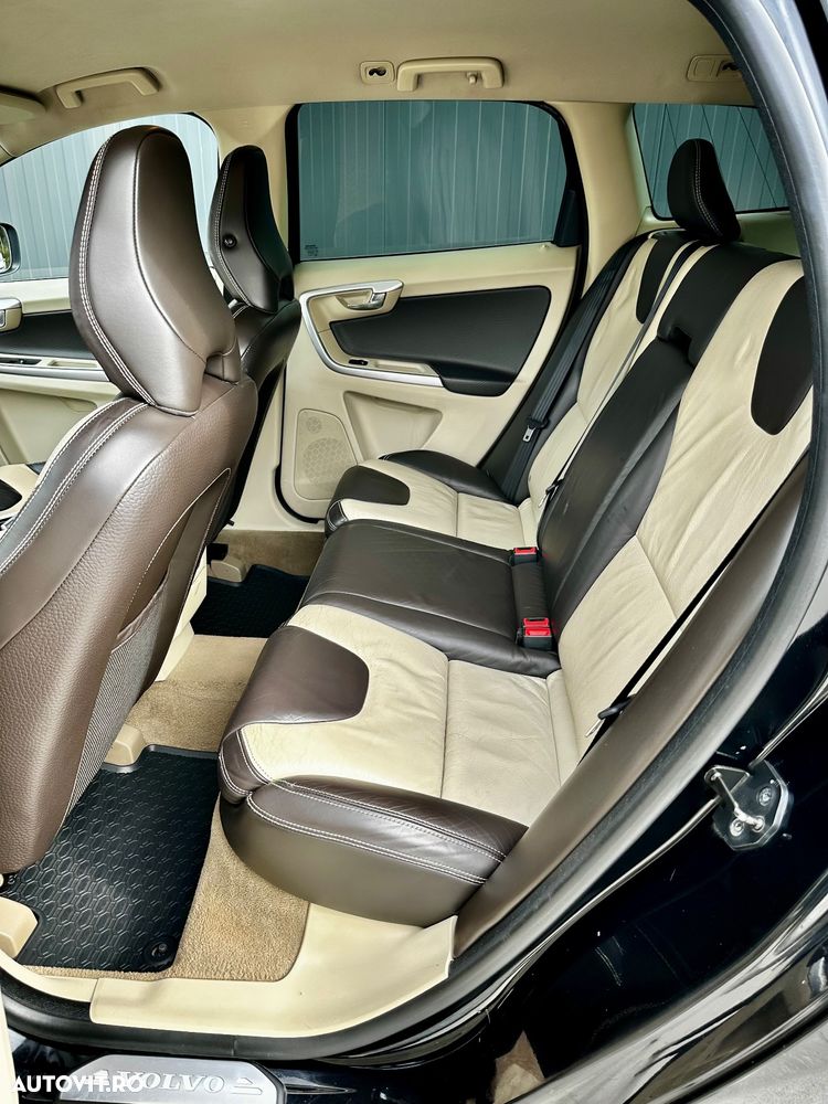 Volvo XC 60 - 4