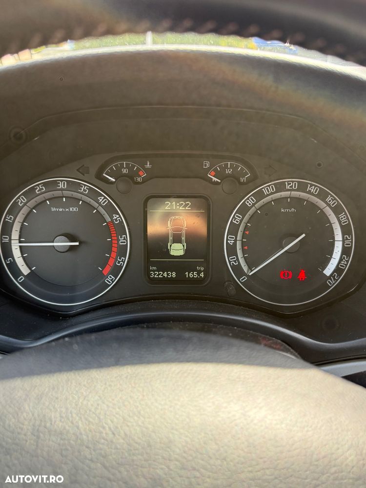 Skoda Octavia 2.0 TDI DPF RS - 13