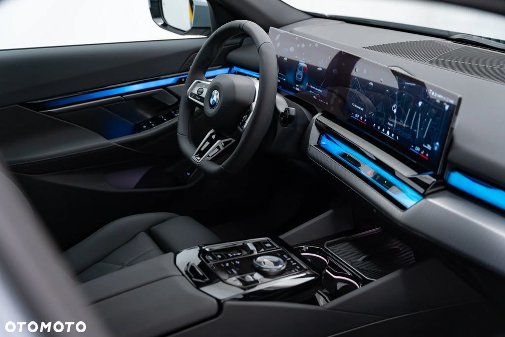 BMW Seria 5 - 35