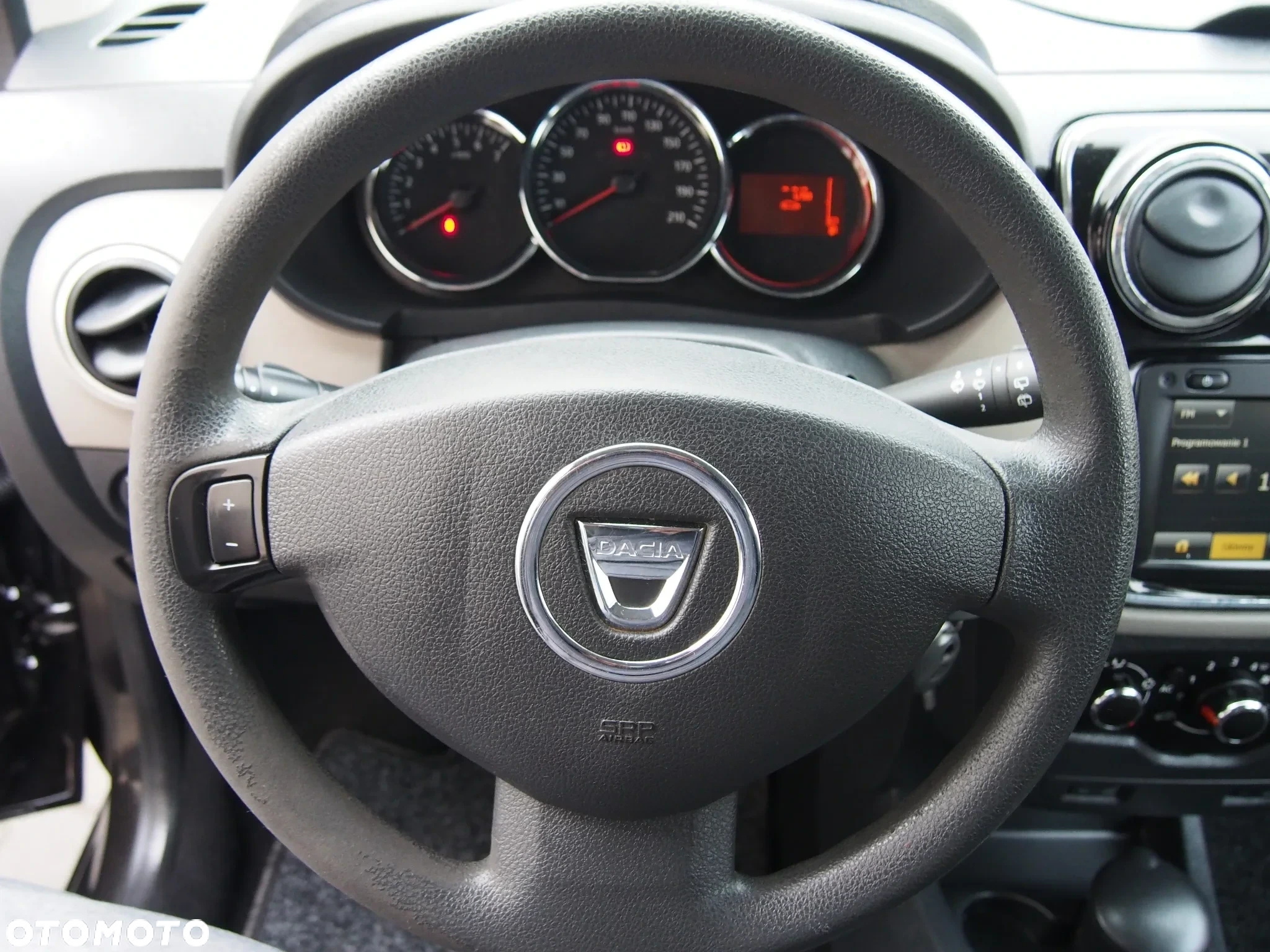 Dacia Lodgy TCe 115 Celebration - 22