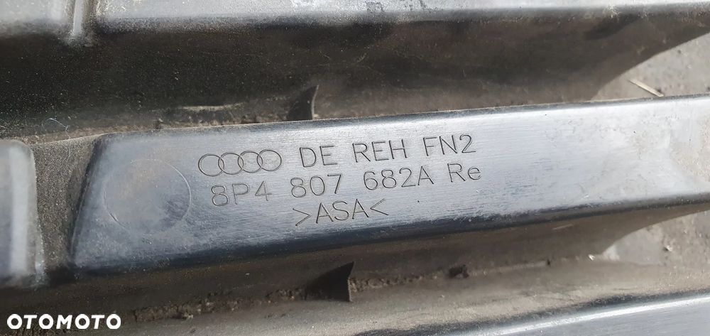 Kratka zderzaka prawy przód przednia prawa Audi A3 8P 8P4807682A - 7
