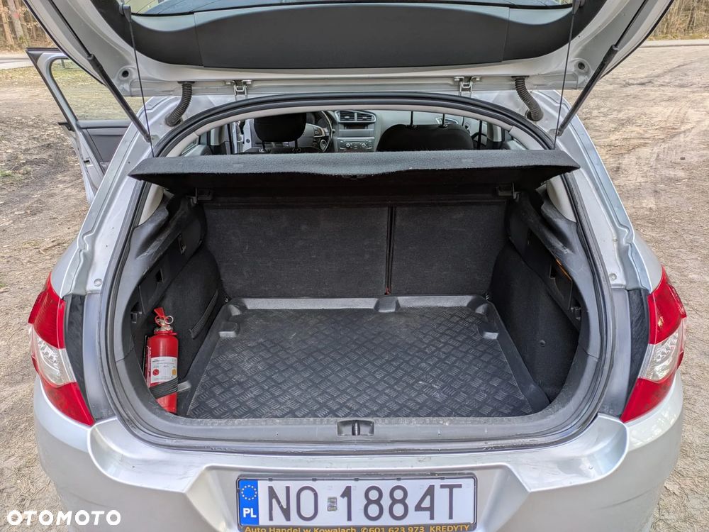 Citroën C4 1.6 HDi Attraction - 4