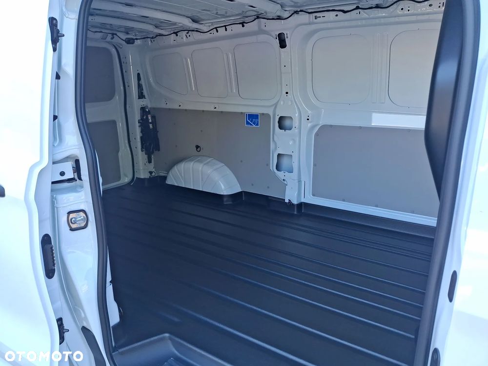 Volkswagen Transporter - 35