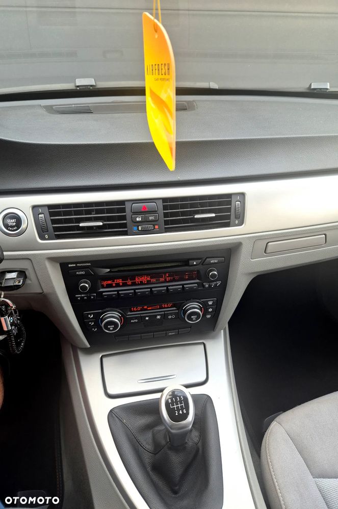 BMW Seria 3 - 28