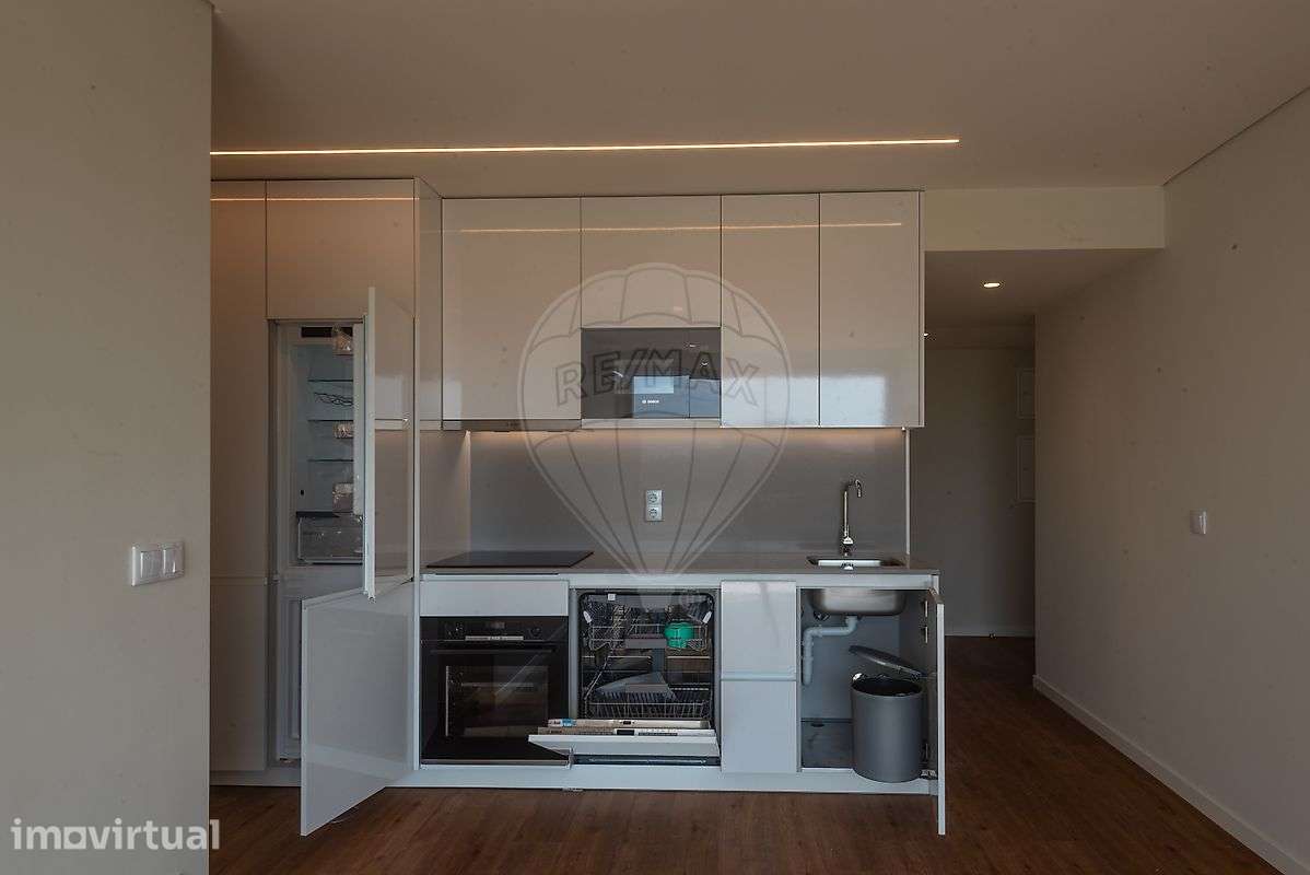 Apartamento T2 para arrendamento - Grande imagem: 2/36
