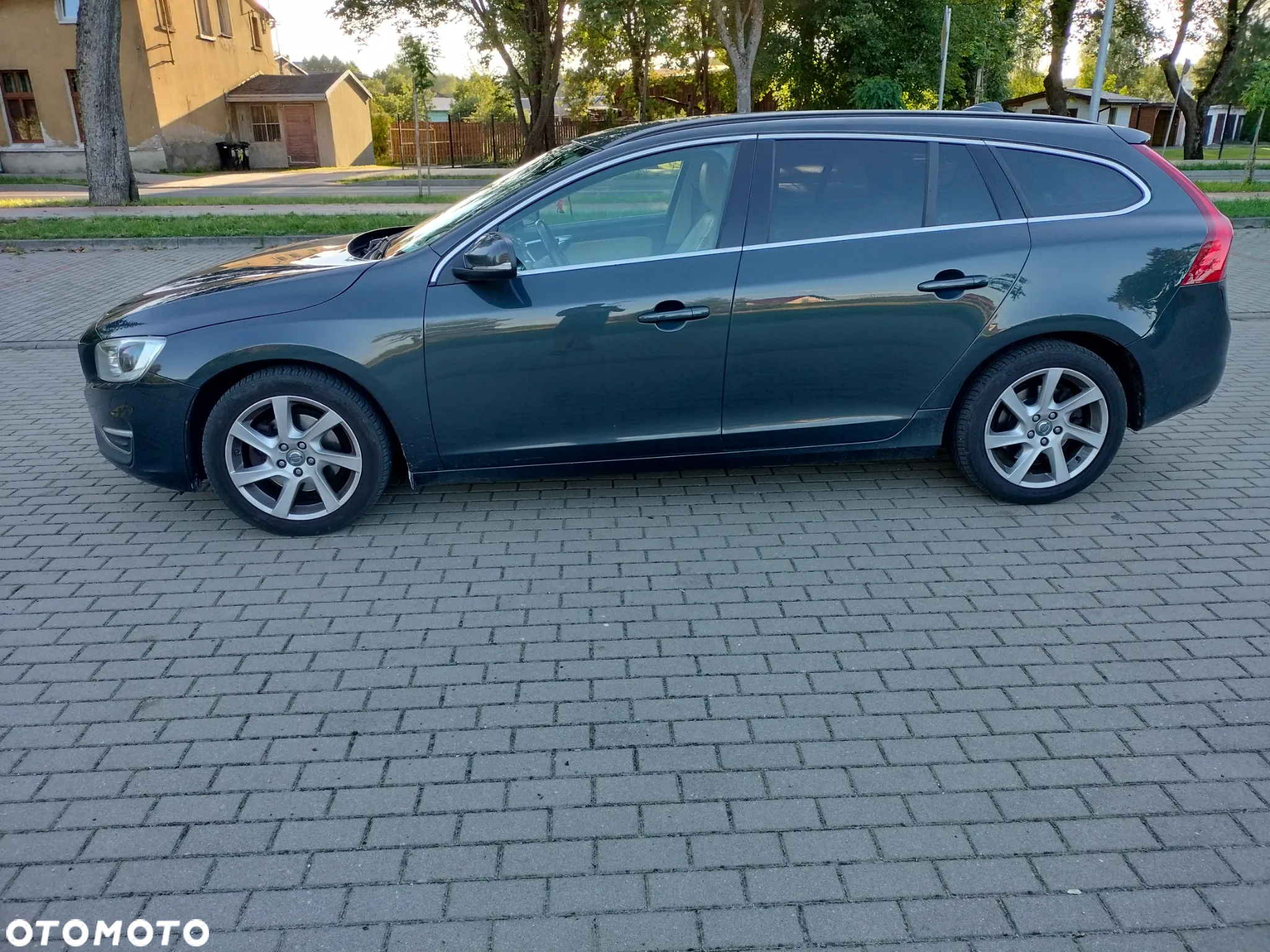 Volvo V60 D4 Drive-E Summum - 3