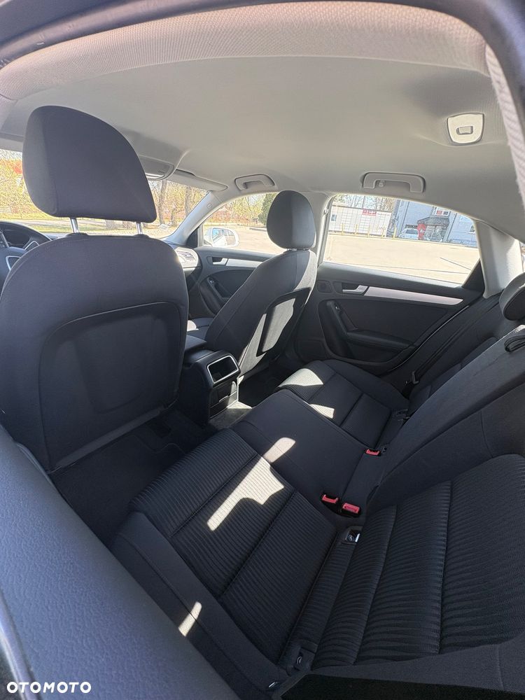 Audi A4 Limousine 1.8 TFSI Attraction - 24