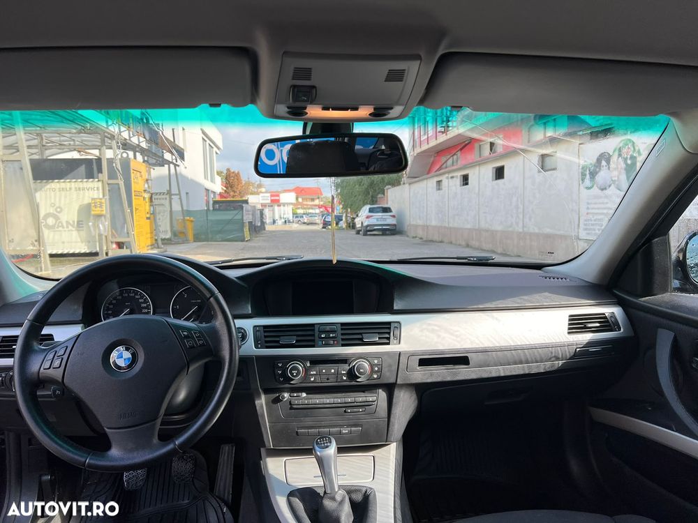 BMW 3 Series 2012 — imagine 5