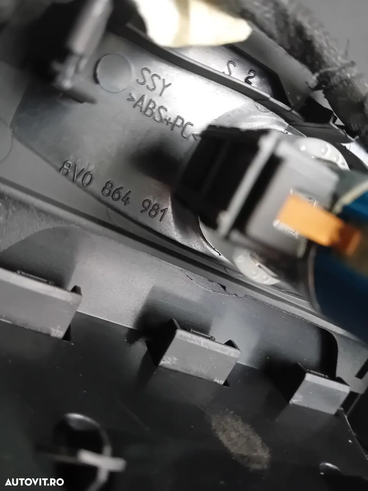 Priza 12V Ornament Spate Cotiera Audi A3 8V An 2012-2020 - 5