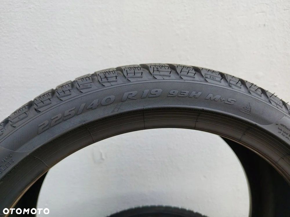 OPONY 225/40/19 225/40R19 93H PIRELLI SOTTOZERO 3 RUN FLAT - 11