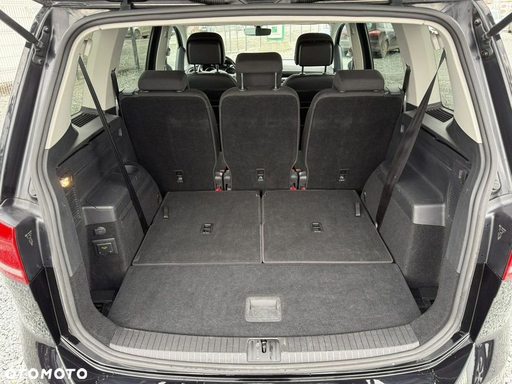 Volkswagen Touran 1.6 TDI BMT Comfortline - 31