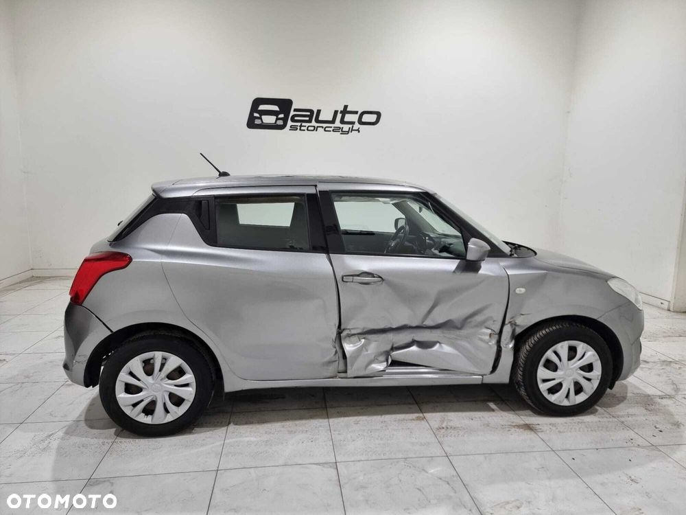 Suzuki Swift - 4