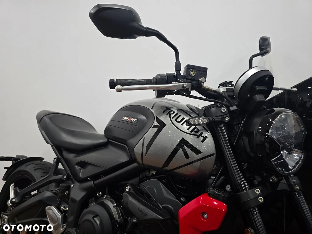 Triumph Trident - 34