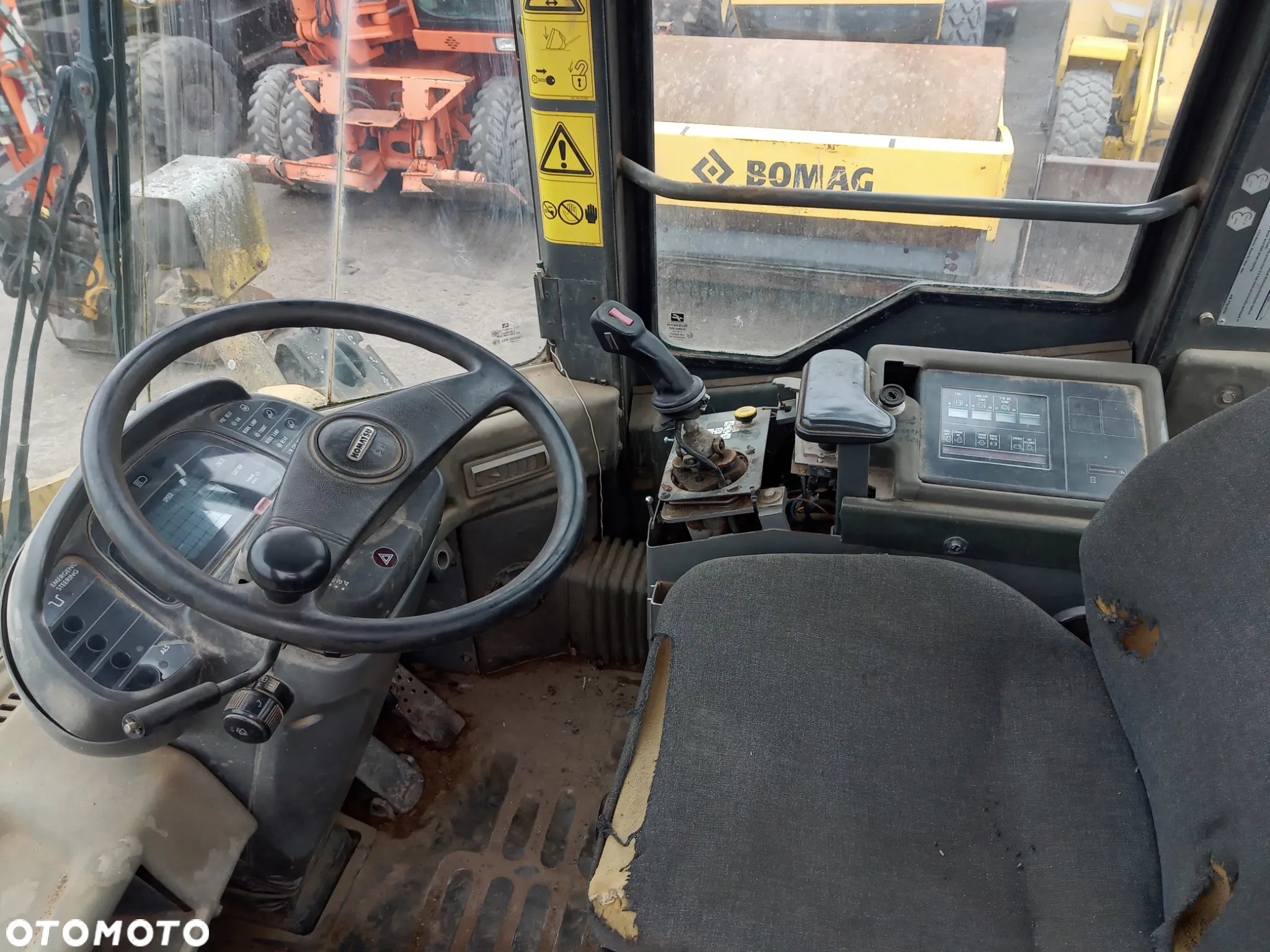 Komatsu WA 320-H3 z Niemiec - 4