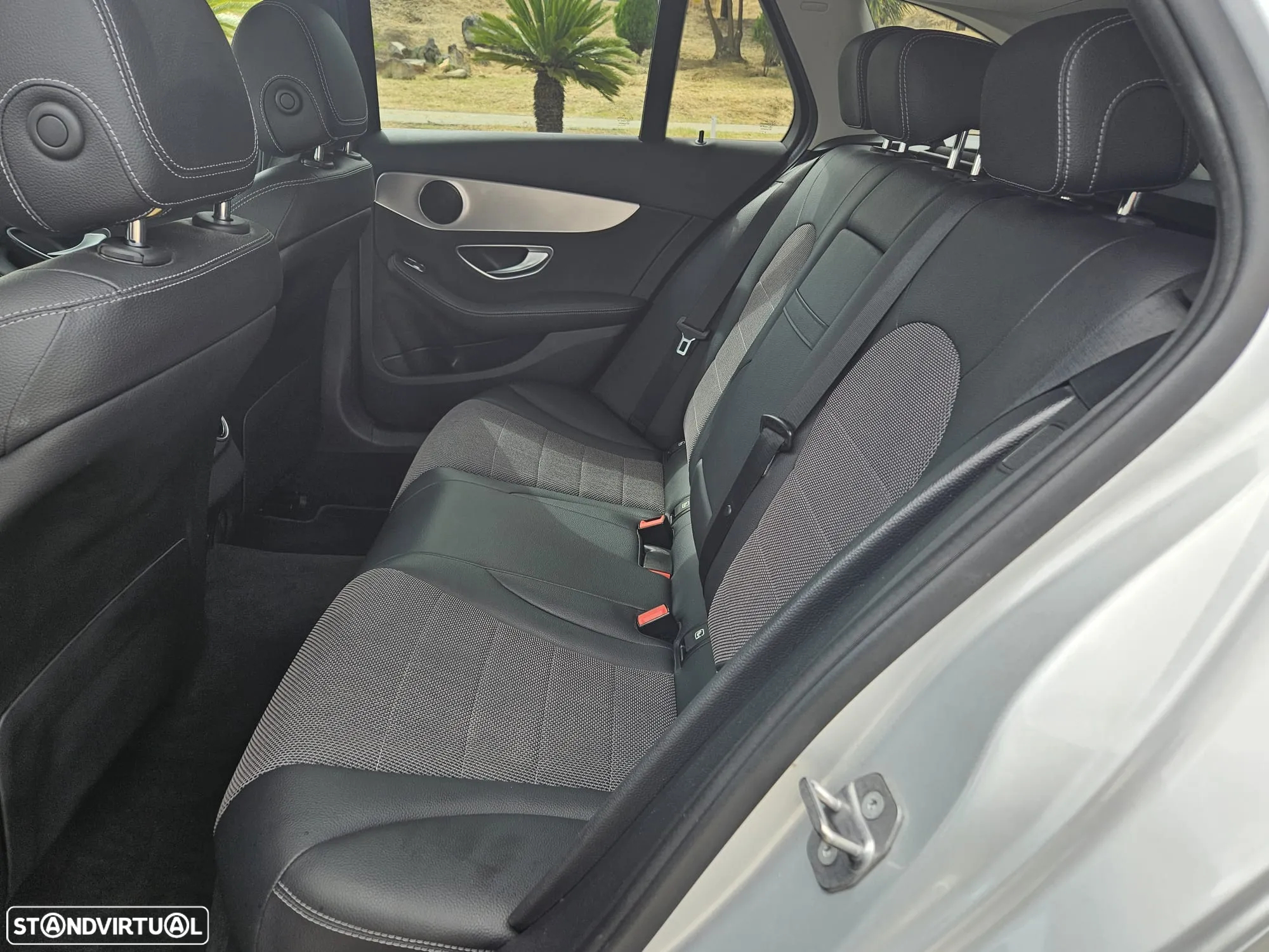 Mercedes-Benz C 220 d Avantgarde - 17
