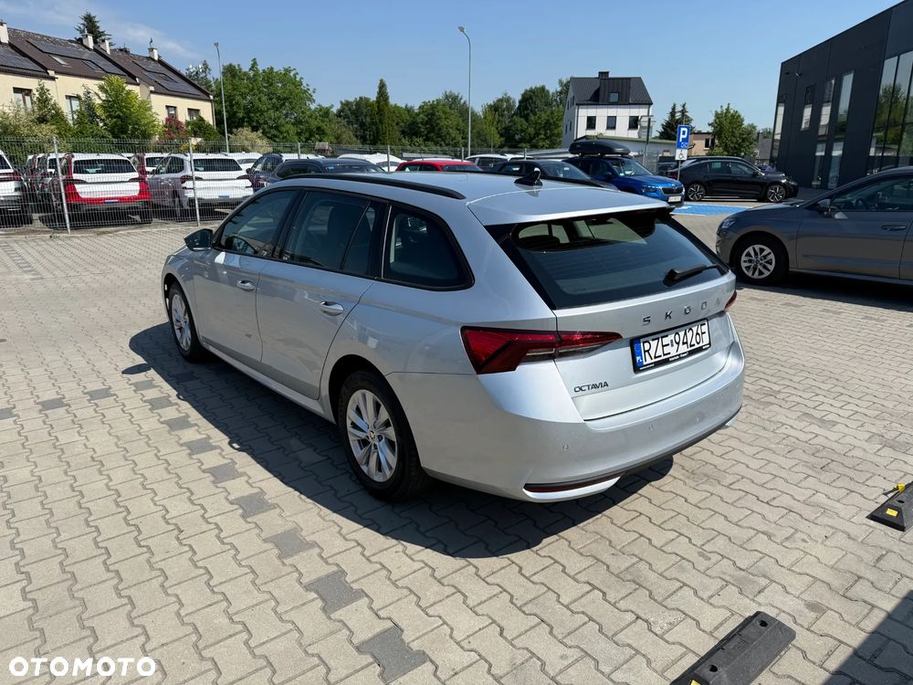 Skoda Octavia 1.5 TSI Drive Essence - 4