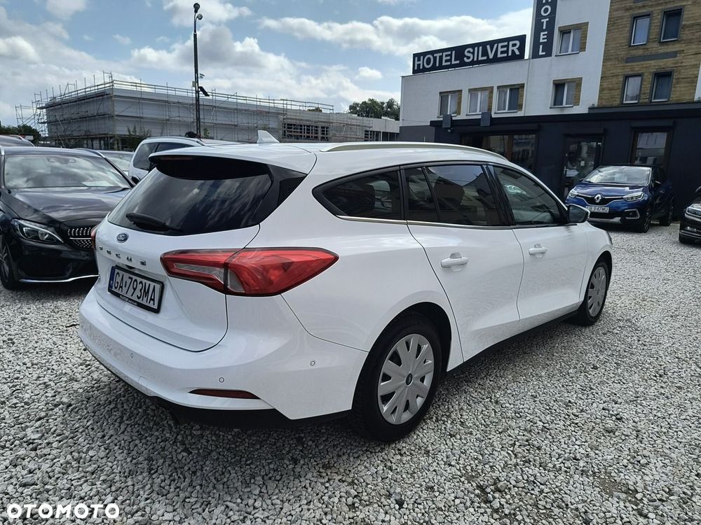 Ford Focus - 5
