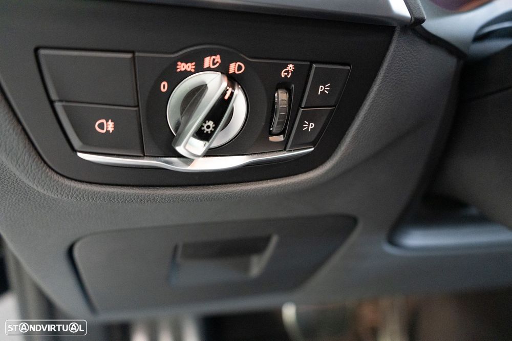 BMW iX3 M Sport Inspiring - 32