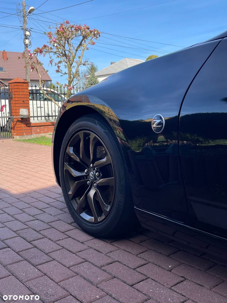 Nissan 370 Z Black Edition - 10