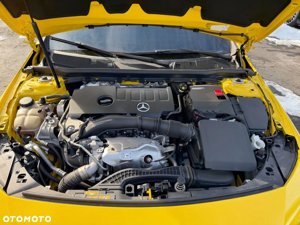 Mercedes-Benz CLA 250 4-Matic AMG Line - 14