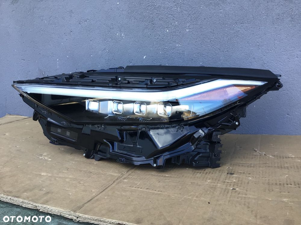 Lampa przednia lewa Toyota bz4x Full Led - 2