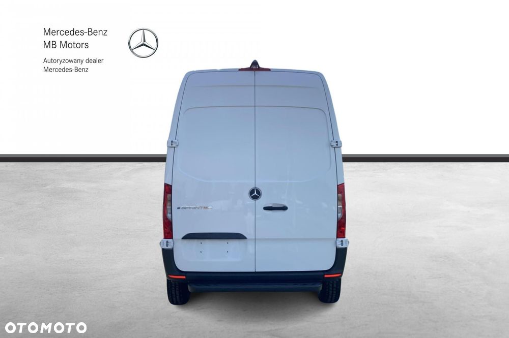 Mercedes-Benz eSprinter - 4