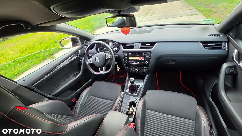 Skoda Octavia 2.0 TDI RS - 19