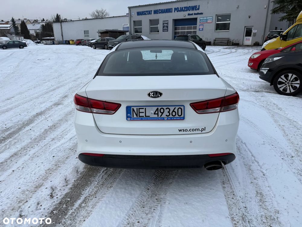 Kia Optima 2.0 M - 4