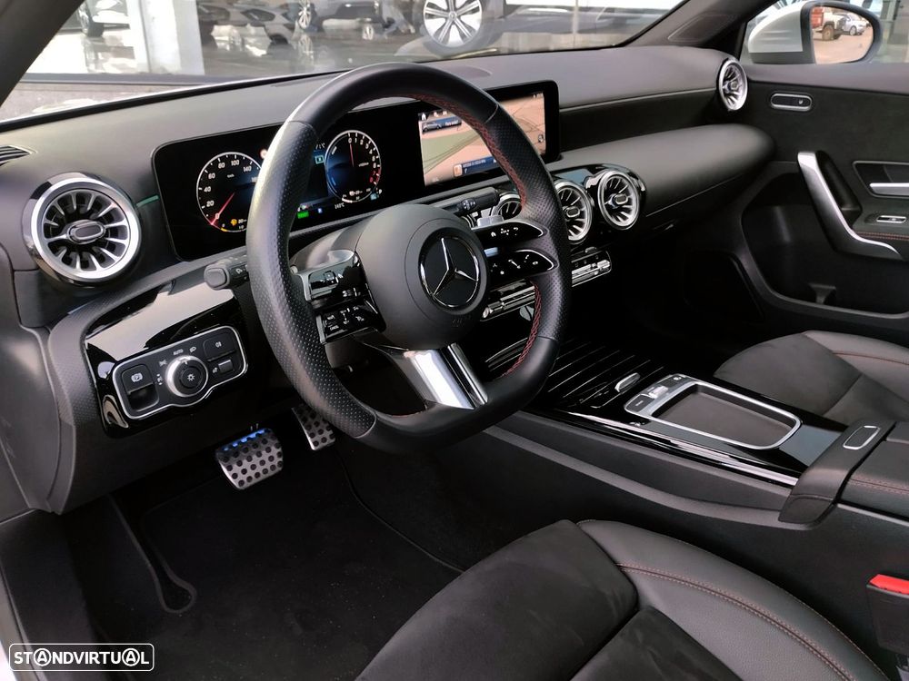 Mercedes-Benz A 250 e 8G-DCT Edition AMG Line - 2
