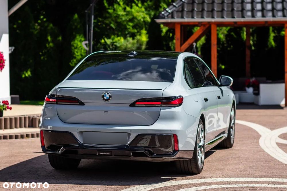 BMW Seria 7 740d xDrive mHEV Individual Edition sport - 14