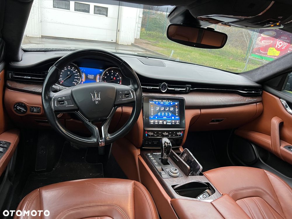 Maserati Quattroporte S - 22