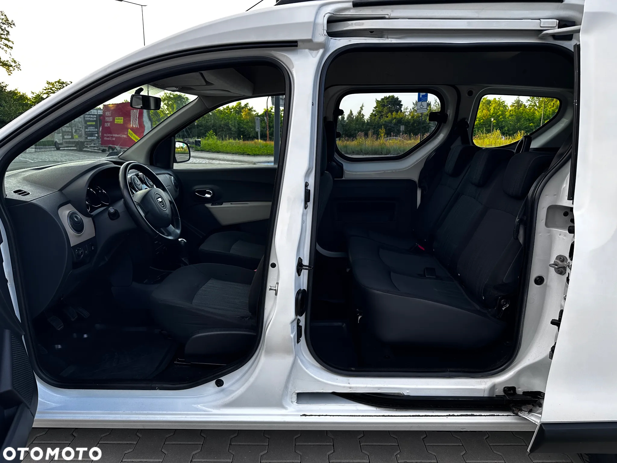 Dacia Dokker 1.6 Laureate - 12