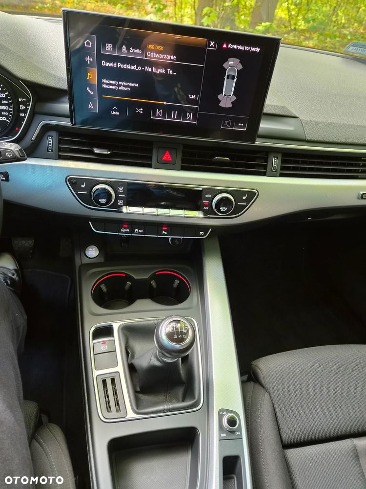 Audi A4 Avant 35 TFSI mHEV - 28
