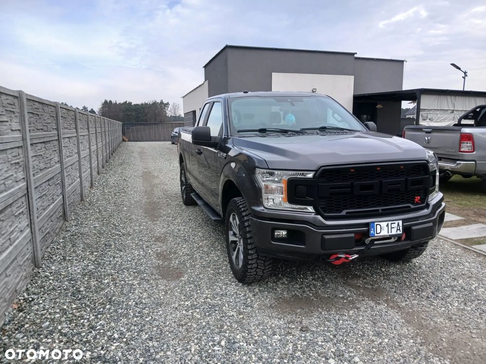 Ford F150 - 3