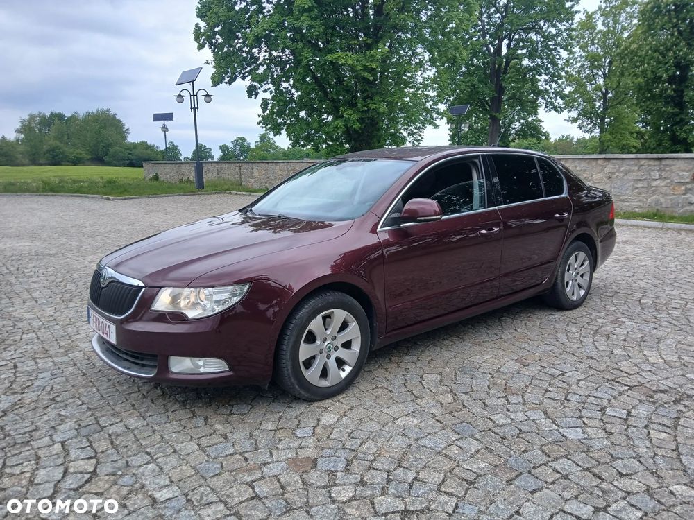 Skoda Superb 2.0 TDI DPF Elegance - 21